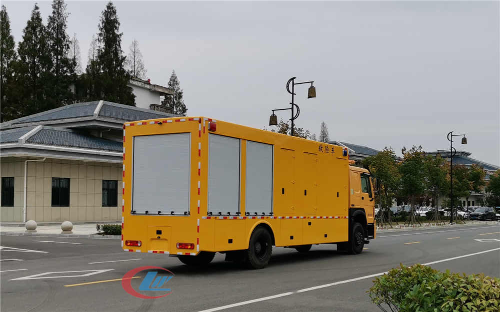 豪沃5000方排水車(chē)(便攜)