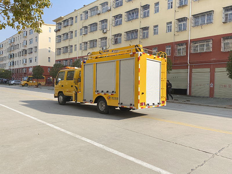 五十鈴帶吊1000方排水車(便攜)