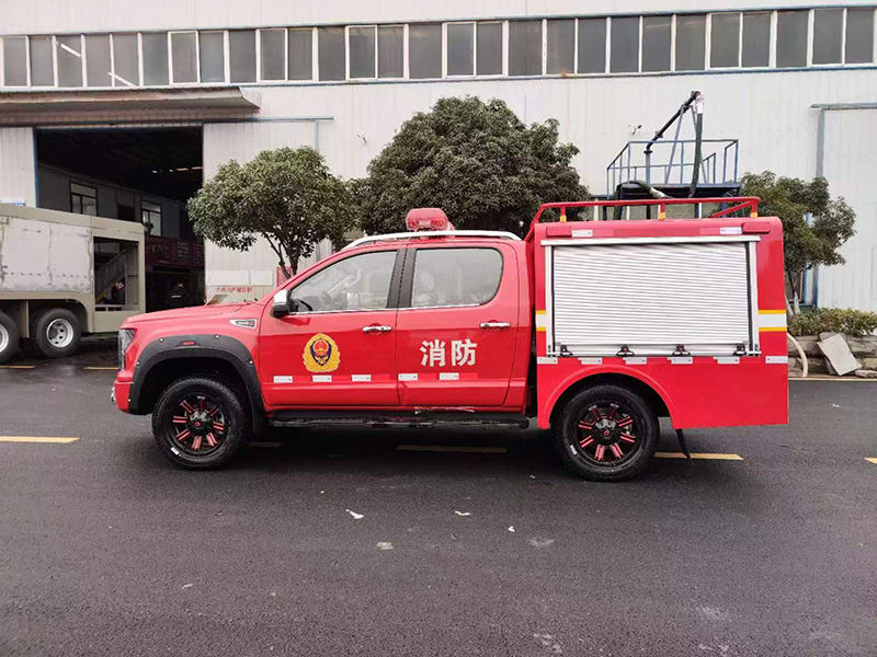 福田CLW5030TXFQC05型器材消防車(chē)