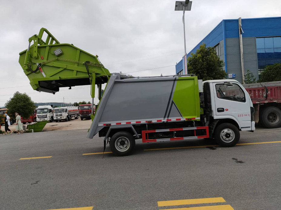 東風多利卡6方壓縮垃圾車