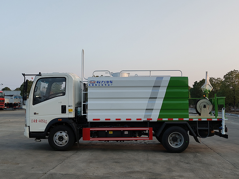 重汽藍牌7方抑塵車140馬力-藍牌