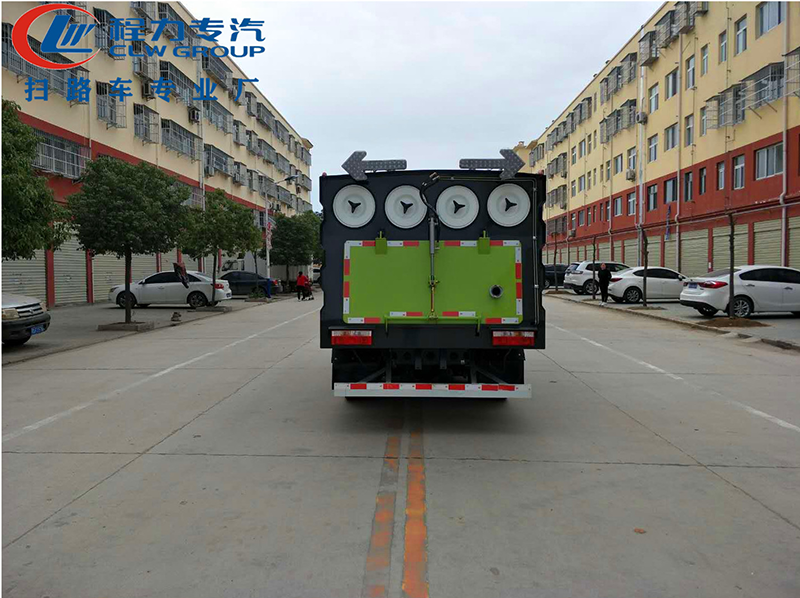 小多利卡吸塵車國六全柴(舊款)