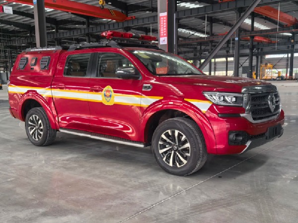 長(zhǎng)城炮皮卡四驅(qū)消防救援指揮車